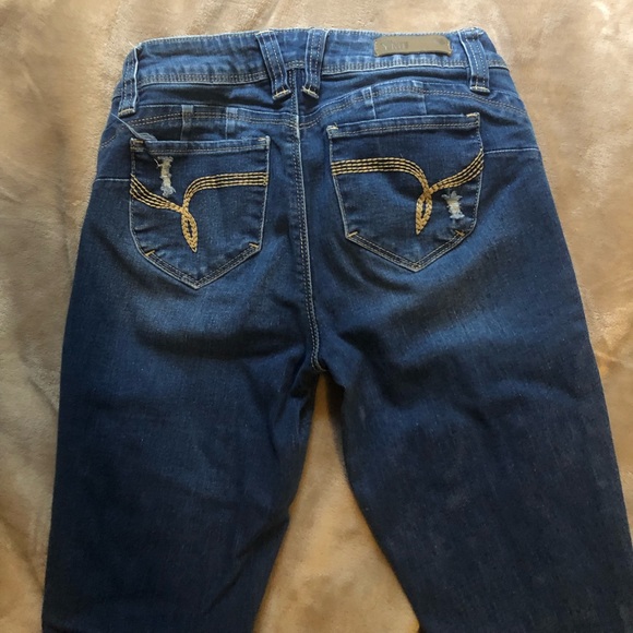 YMI “ripped” jeans. Womens - Picture 7 of 8
